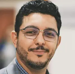 طبيعة الشخصية المغربية ومكانة المؤسسة الملكية أبرز مرتكزات الاستقرار السياسي بالمغرب